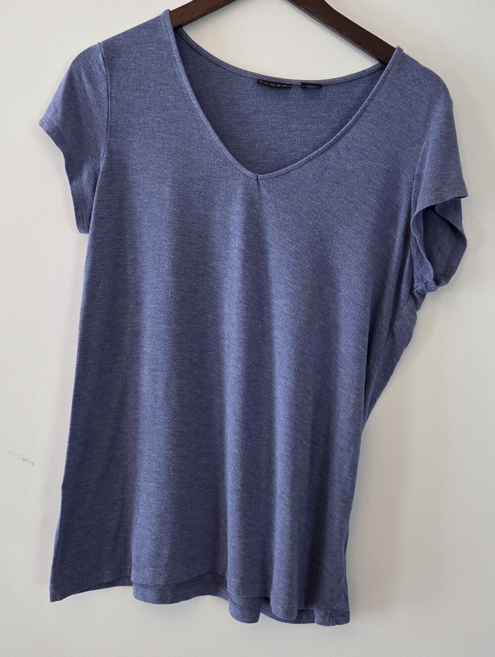 Tahari Women's BlueV-Neck Short Sleeve T-Shirt Size L